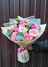 Букет цветов из:  Розы и Гвоздики #REPLACE_PRED# Новомосковске