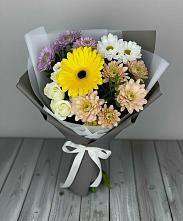 Букет цветов из:  Розы, Герберы и Хризантемы в Новомосковске