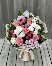 Букет цветов из:  Альстромерии, Гвоздики, Розы и Хризантемы в Новомосковске