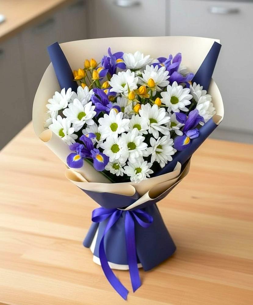 Букет цветов из: Розы, Ирисы и Хризантемы в Новомосковске