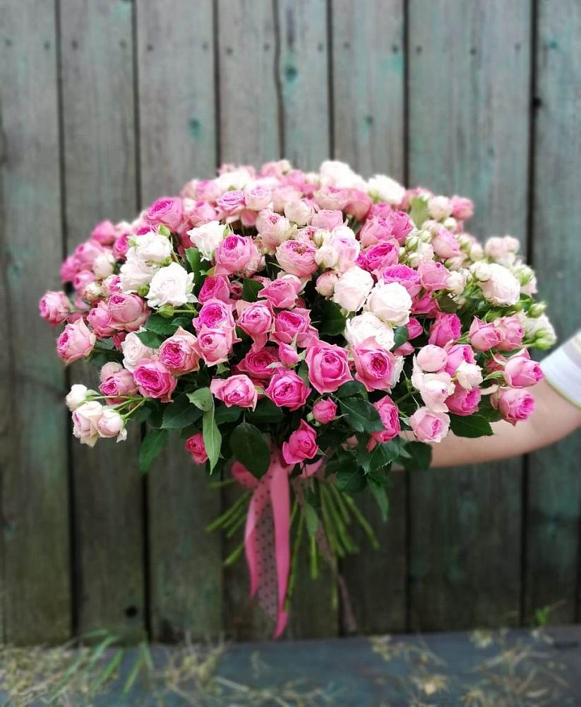 Букет Розовые кустовые розы Натали и Лав Лидия в Новомосковске