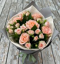 Букет цветов из:  Розы в Новомосковске